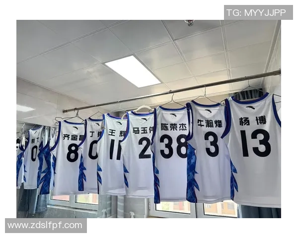 吴磊足球生涯背后的故事与他穿着的号码球衣解析 吴磊足球生涯背后的故事与他穿着的号码球衣解析