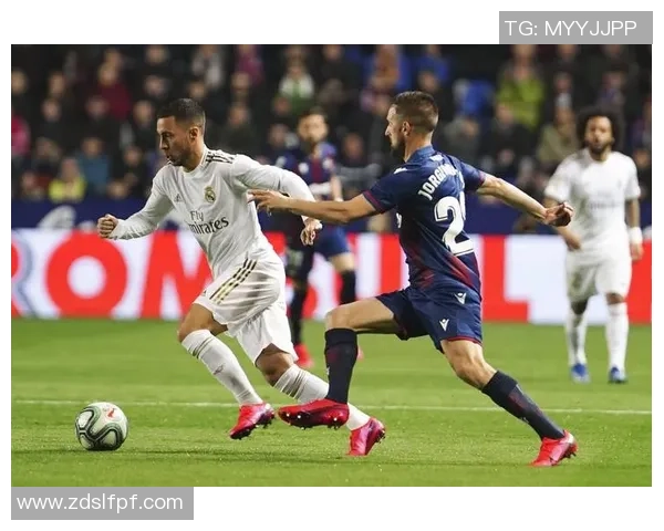 外国球星亲身示范训练技巧激励年轻球员提升足球水平 外国球星亲身示范训练技巧激励年轻球员提升足球水平