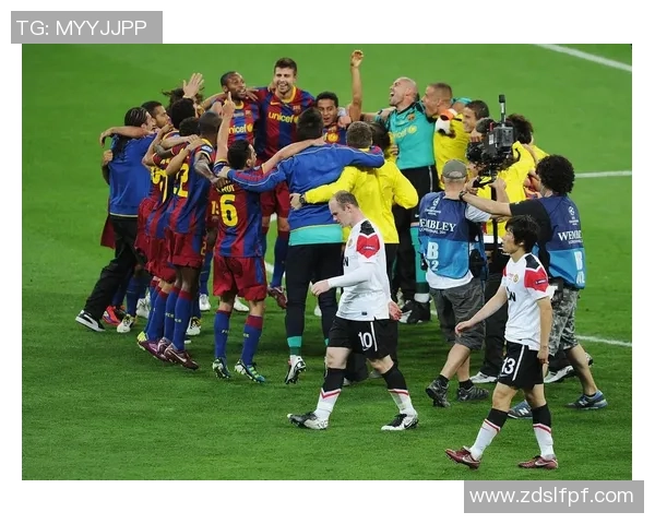 戴头带的足球传奇:探索球场上独特风格的象征与背后故事 戴头带的足球传奇:探索球场上独特风格的象征与背后故事