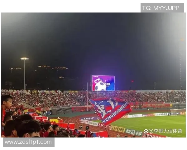 昔日绿茵传奇光荣谢幕足坛巨星正式退役引发无数球迷热泪